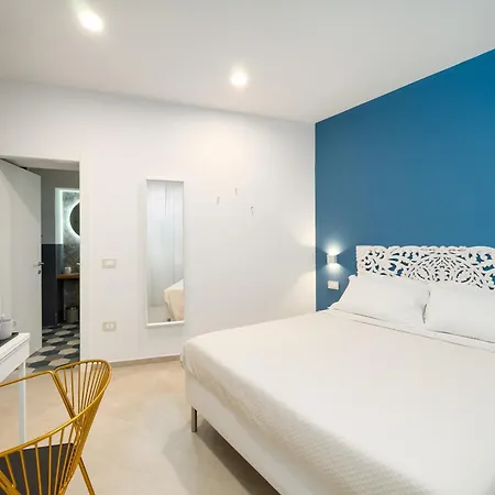 6th Land - Rent 2* La Spezia