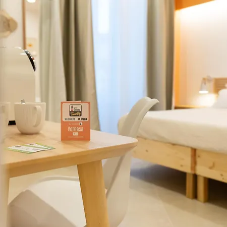 6th Land - Rent Gæstehus 3*