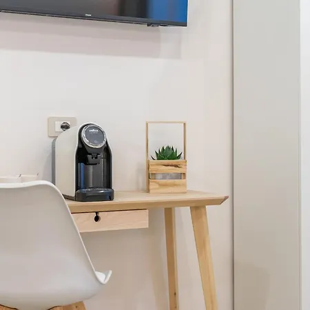 Gasthuis 6th Land - Rent La Spezia