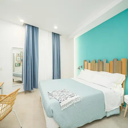 6th Land - Rent بيت ضيافة