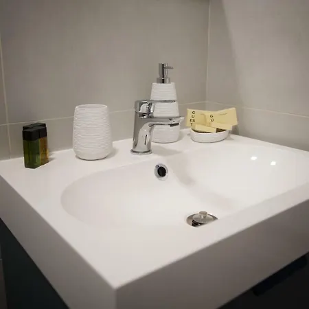 6th Land - Rent 3* La Spezia