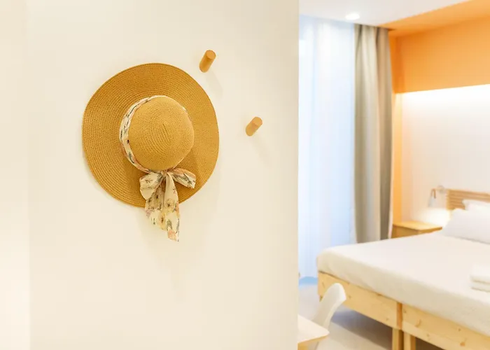 6th Land - Rent Λα Σπέτσια